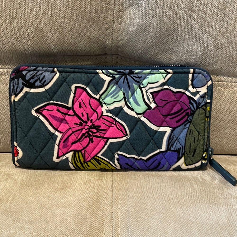 Vera Bradley RFID Wallet-1